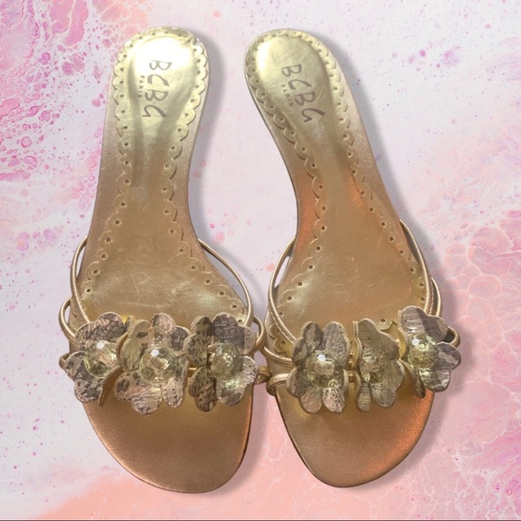 Y2K Vintage Gold Kitten Heels - Picture 4 of 8